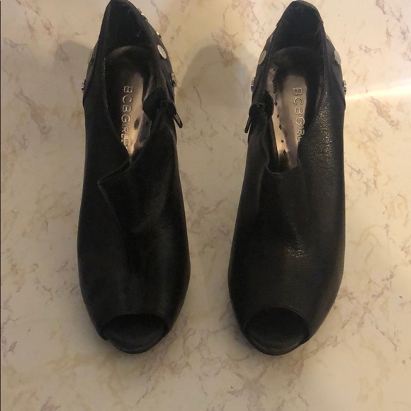 Black pumps - Picture 2 of 4